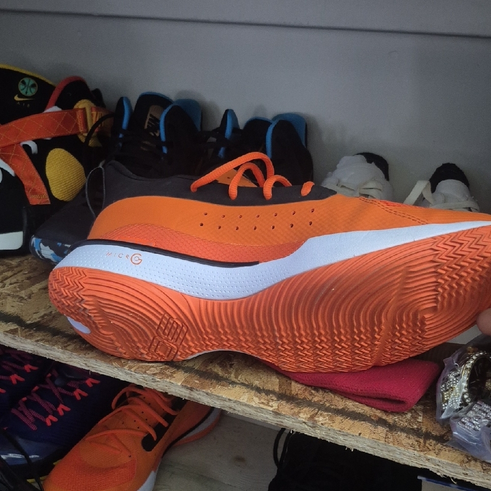 Under Armour Orange Athletic Shoes View 3